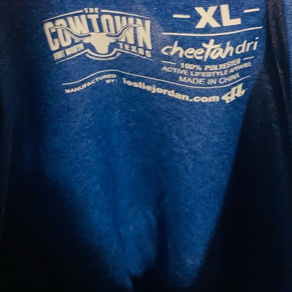 V-neck Tee - Picture 4 of 4